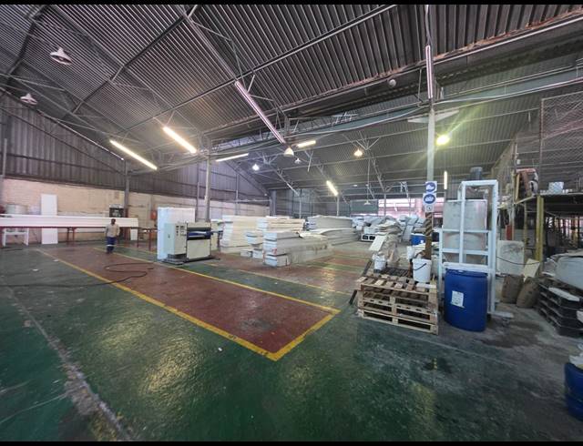4,656M² WAREHOUSE TO LET IN ALRODE